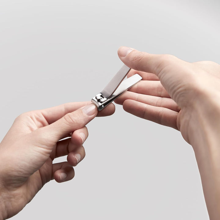 ZWILLING Nagelknipser für Fingernägel, Hochwertiger Nagelschneider aus Mattiertem Edelstahl für Füss
