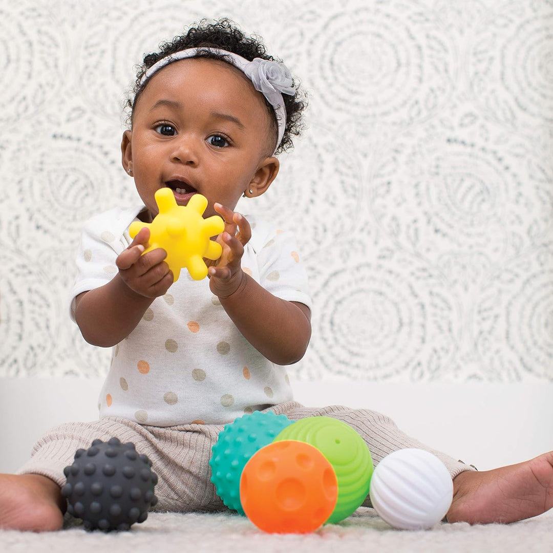 Infantino Sensory Balls Blocks & Buddies - 20-tlg. Set zum sensorischen Entdecken, der Entwicklung d