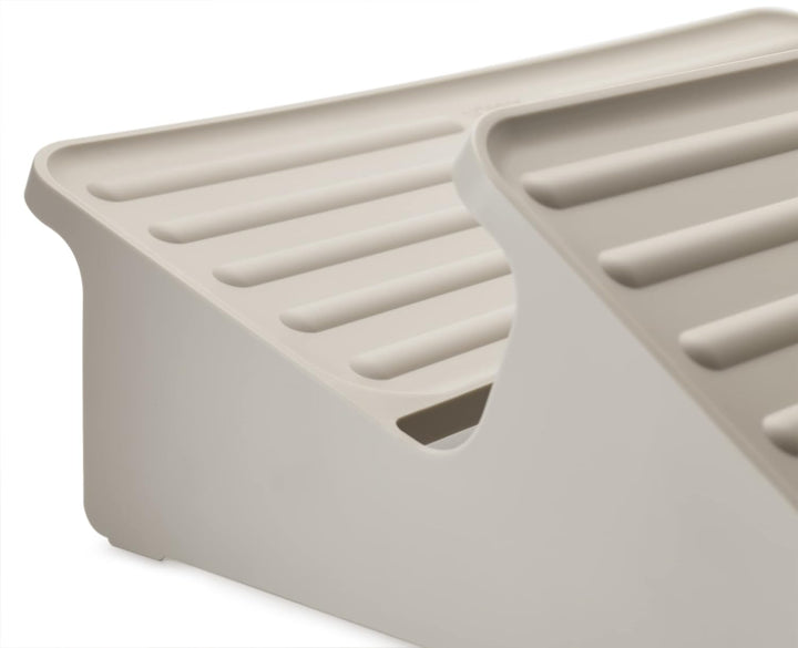 Joseph Joseph Shoe-In - 2-stufiger, platzsparender Schuhregal-Organisator, für bis zu 6 Paar Schuhe,