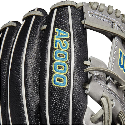 WILSON A200 Baseballhandschuh-Serie Rechte Hand Wurf 29,2 cm (11,5 Zoll) SuperSkin Handschuh, Schwar