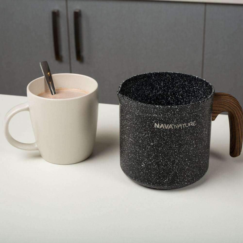 NAVA Milchtopf 1 L | Stielkasserolle mit Granitbeschichtung Nature zum Aufkochen von Milch | Schmelz