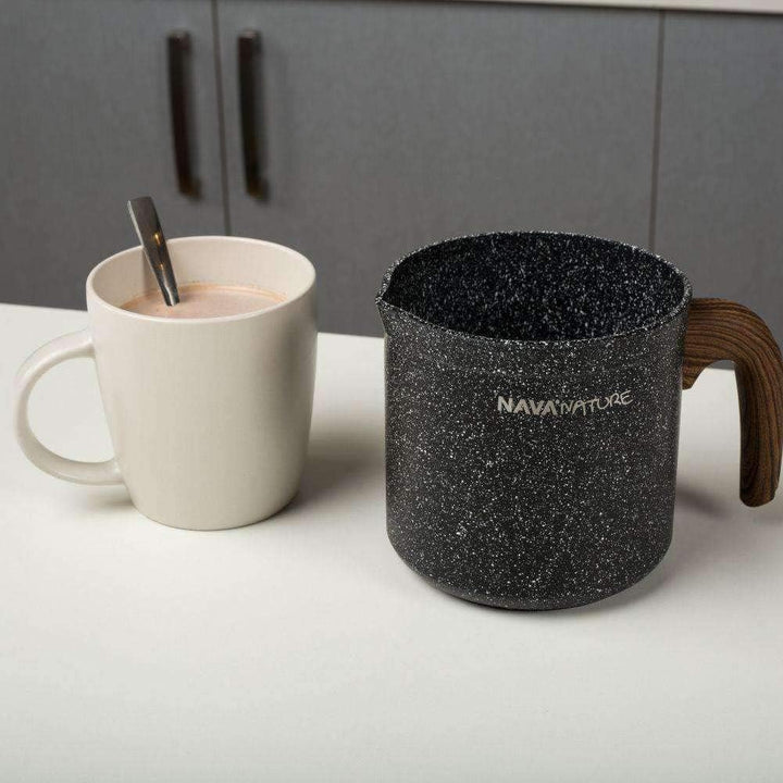 NAVA Milchtopf 1 L | Stielkasserolle mit Granitbeschichtung Nature zum Aufkochen von Milch | Schmelz