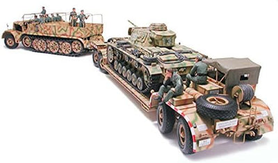 TAMIYA 300035246-1:35 WWII Sonderkraftfahrzeug 9 Famo mit Tieflader (12), Braun, Schwarz, Grün