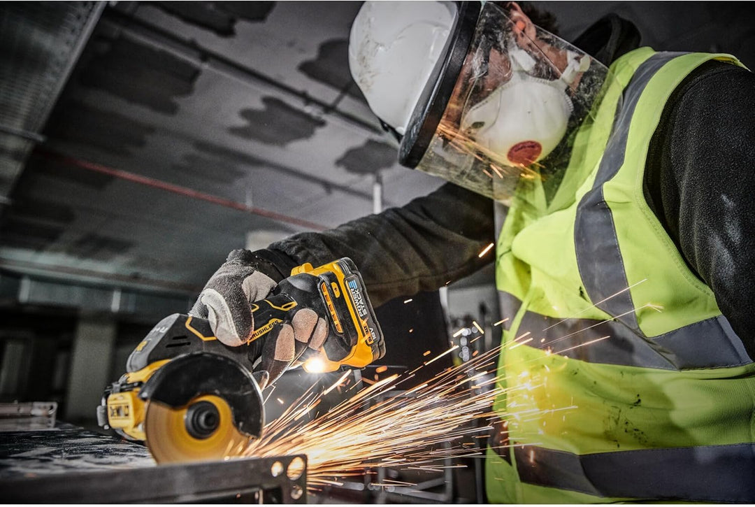 DeWALT DCS438N-XJ Couteau universel sans fil 18 V