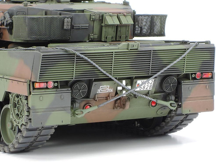 Tamiya 300035271-1:35 Bundeswehr Leopard 2A6 (3)