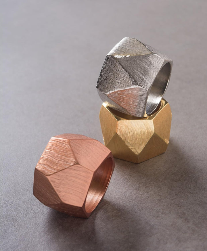 DII Dekorativ Geometrisches Serviettenring-Set, Papier Metall, Dreieck Band Gold, 1 Count (Pack of 6