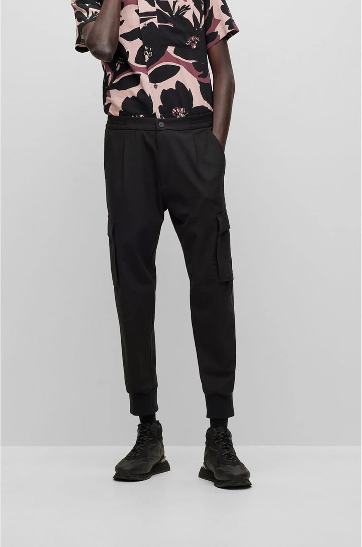 HUGO Herren Glavin231F1 Slim-Fit Cargohose mit Bundfalten 94 Black1, 94 Black1