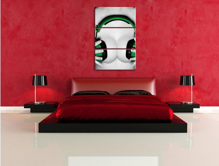Dark Sexy Girl grüne Kopfhörer schwarz/weiss 3-Teiler Leinwandbild 120x80 Bild auf Leinwand