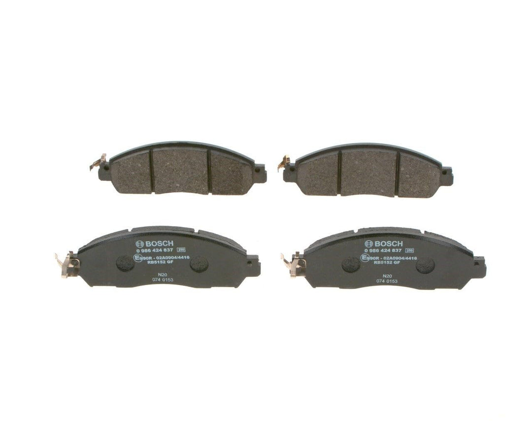 Bosch BP2440 Bremsbeläge - Vorderachse - ECE-R90 Zertifizierung - vier Bremsbeläge pro Set