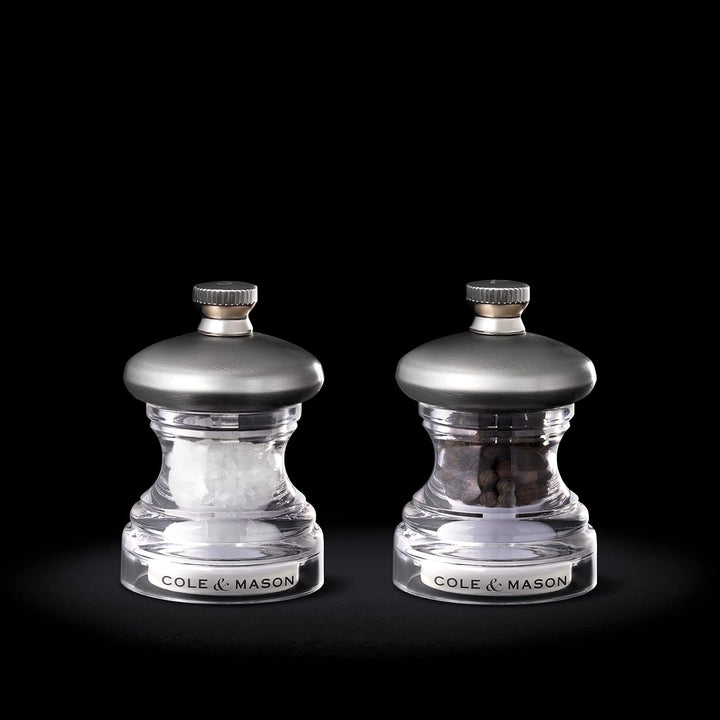 Cole & Mason H302418 Button Salz und Pfeffermühle, 2er Set Manuell, Edelstahl / Acryl, 65mm, Precisi