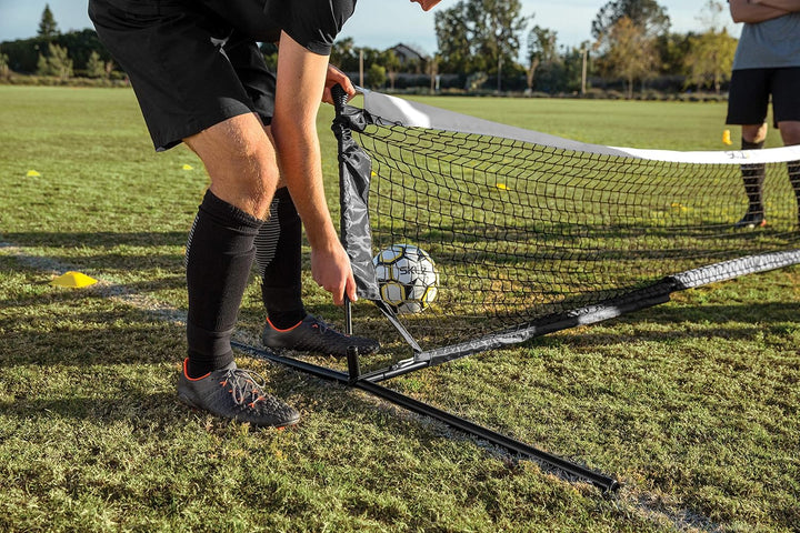 SKLZ Fussball Volley Netz, Ballkontrolle &amp; Technik verbessern, 3,6m breit, höhenverstellbar 61cm &amp; 9
