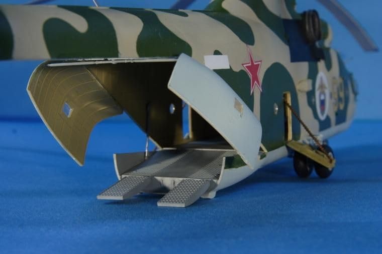 Zvezda 500787270 - 1:72 Transport Helikopter Mil Mi-26 Halo