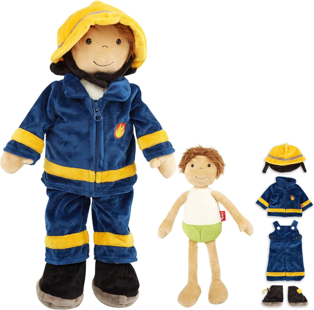 SIGIKID 42859 Lernpuppe Feuerwehrmann, Plüsch Anziehpuppe, Kleidung an-&ausziehen: Knöpfe, Klett, Re