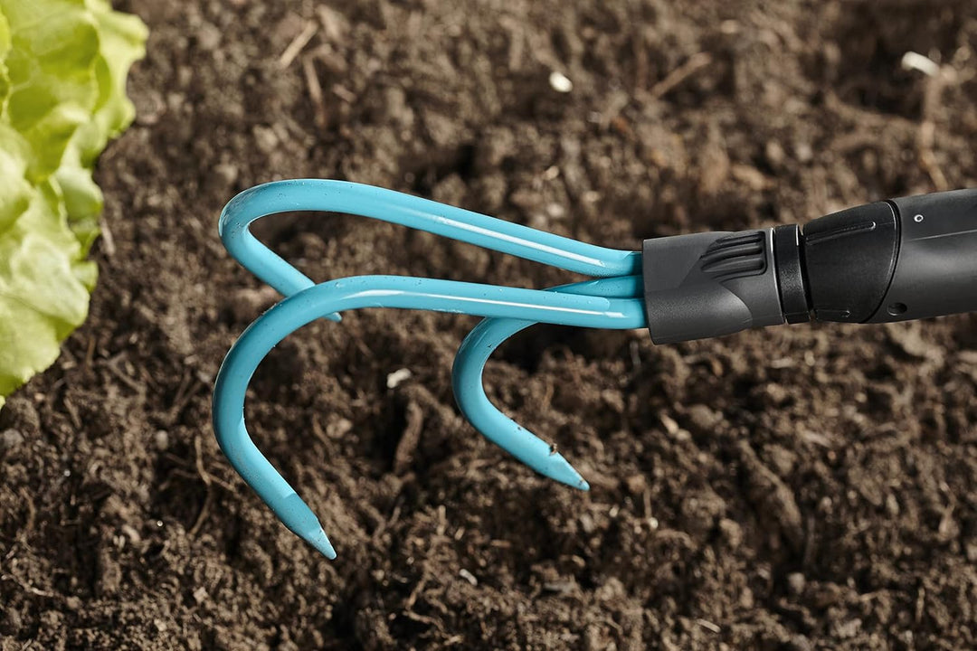 Gardena combisystem-Bodenpflege Set: Set bestehend aus Rechen, Grubber und 130cm Holzstiel, zur Bode