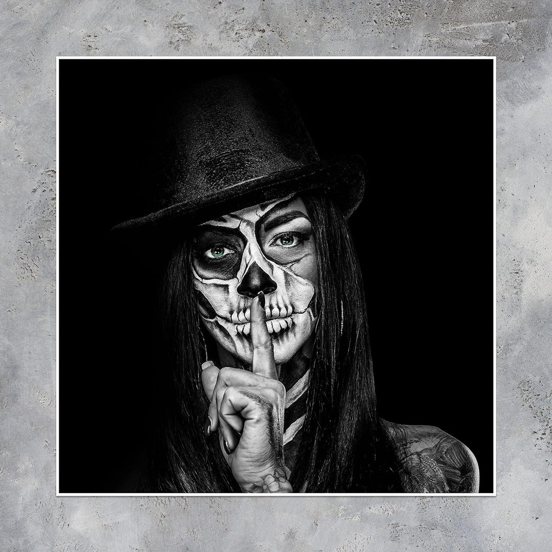 wandmotiv24 Poster als Wanddeko, Grösse 50x50cm, Model mit Totenkopf Makeup, Schminke, Grüne Augen,