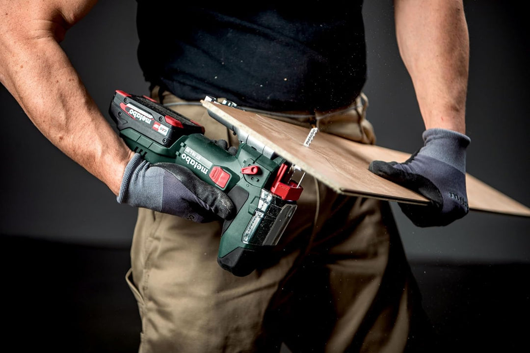metabo Akku-Stichsäge ST 18 L 90-18 V, 90 mm Schnitttiefe - LED Arbeitslicht, werkzeugloser Sägeblat