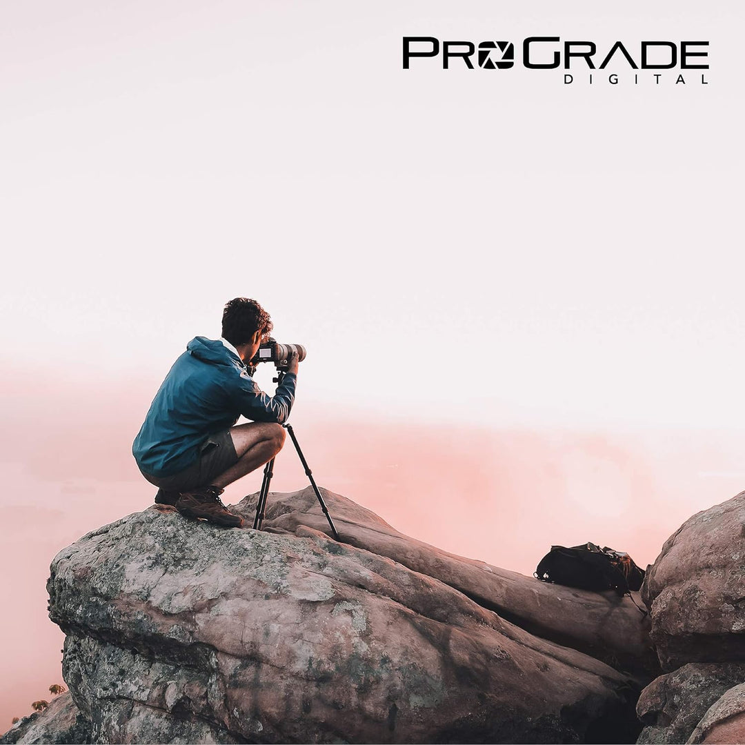 CFast und SD UHS-II Speicherkartenleser mit zwei Steckplätzen von ProGrade Digital | USB 3.2 Gen 2 f