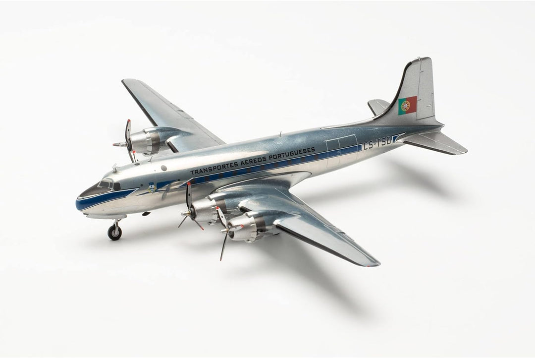 herpa 572453 Douglas DC-4 Modellflugzeug TAP Air Portugal CS-TSD Miniatur im Massstab 1:200, Sammler