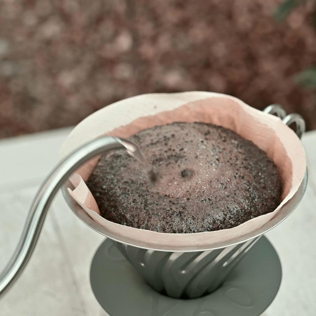 HARIO O-VMM-1-HSV V60 Kaffeemühle aus Metall, 17 g, Silber, hergestellt in Japan, Mühle