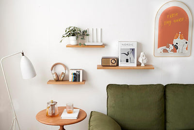 OAKERLAND Schweberegal aus Eiche Massiv, Klein Wandregal Holz 30cm Wandboard für Badezimmer, Schlafz