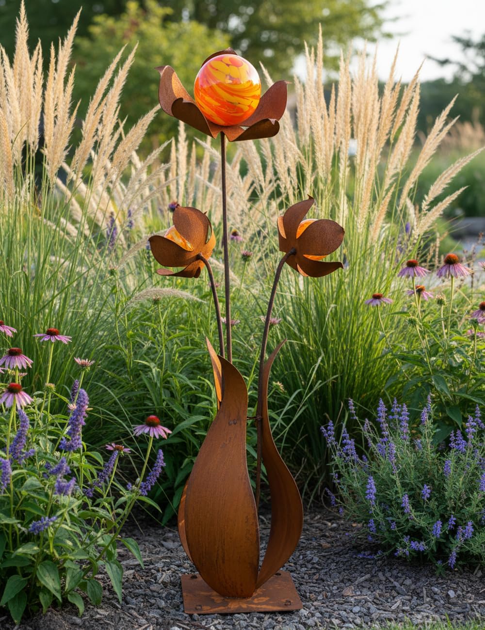 Terma XXL Blume Juna 110 cm mit Glaskugel Gartenstecker, Gartenfigur gross, Metallfigur Garten, Xxl