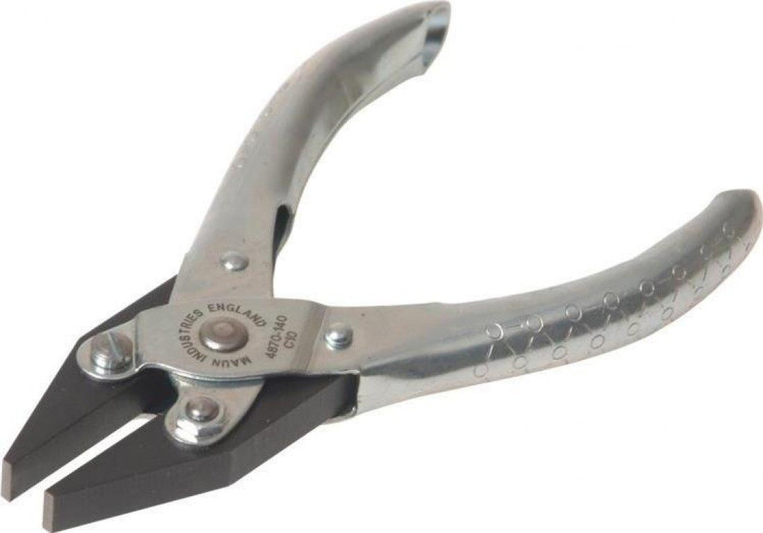 Maun mau4860160 flach lang und Spitzzange Gezackte Backen mit V-Schlitz 160 mm, Gezackte Backen mit