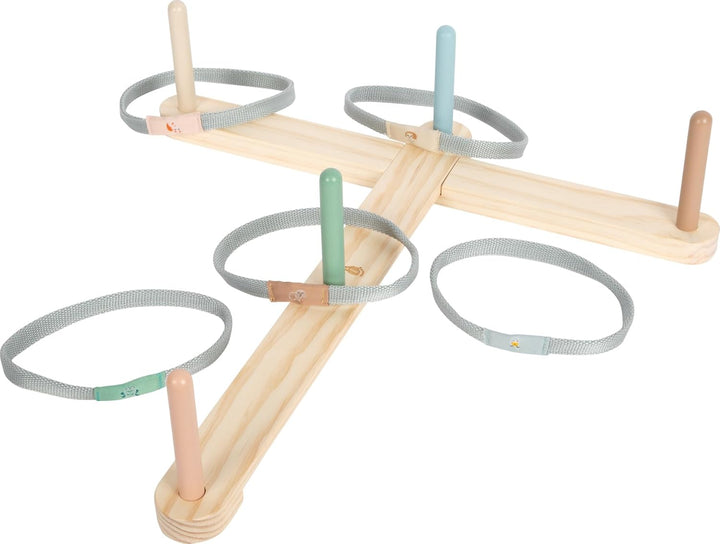 small Foot Ringwurfspiel „Garden Buddies“ aus Holz, Spielset mit niedlichen Tiermotiven, 5 Zielstäbe