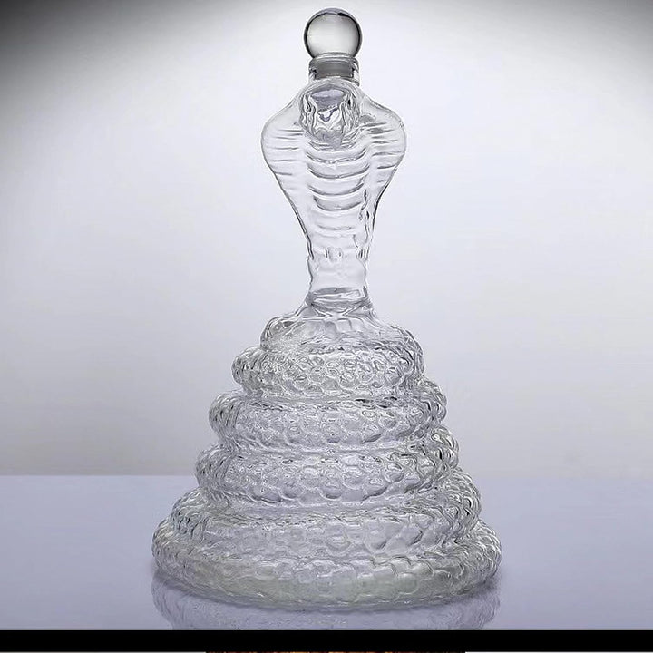 Snake Wine Decanter, King Cobra Snakes Liquor Decanters, 1000ml Whiskey Wine Aerator, Coiled Snake R
