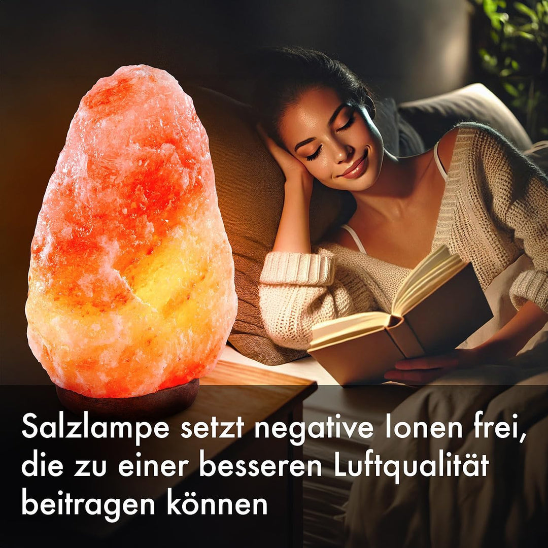 Lunartec Salzsteinlampe gross: Grosse Salzkristall-Lampe mit Echtholzständer, LED-Leuchtmittel, 5-7