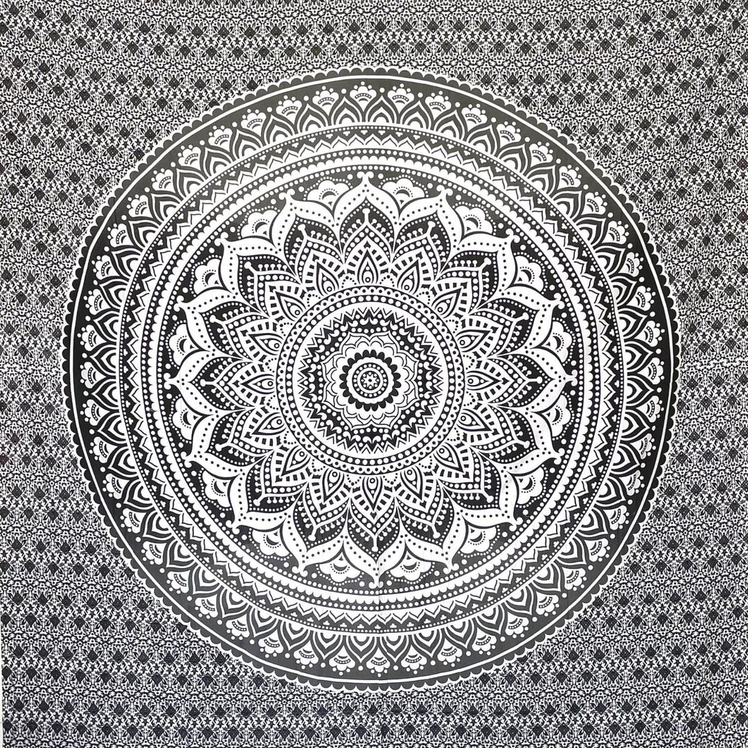 MOMOMUS Pareo oder Strandtuch XXL, Sandabweisend, mit Mandala-Motiv - Grosses Stranddecke Sandfrei S