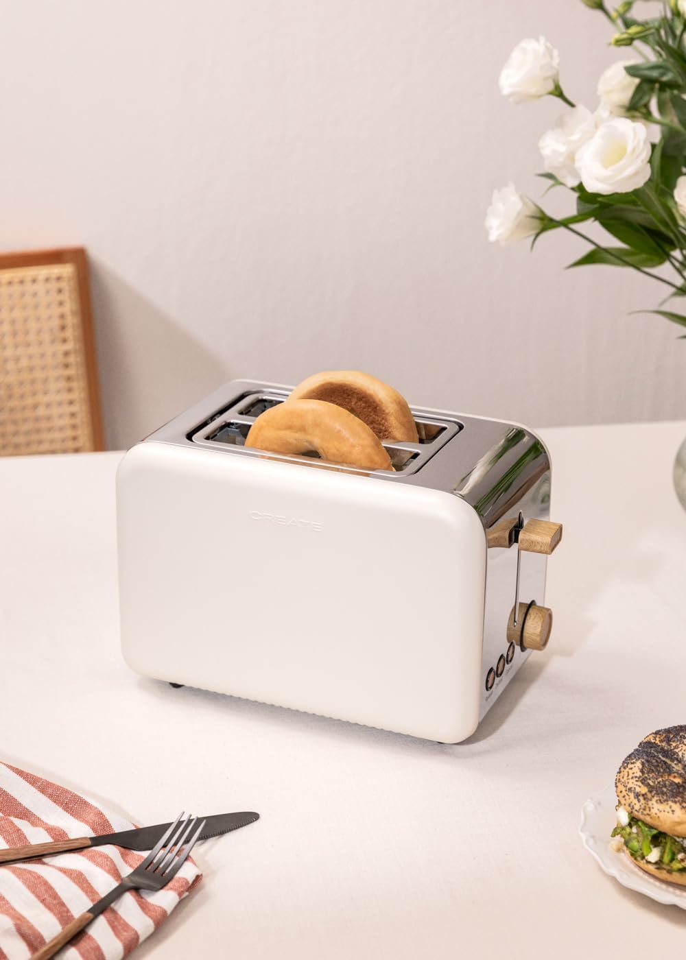 CREATE/TOAST RETRO/Toaster Cremeweiss / 6 Leistungsstufen, Krümelschublade, Thermostat, Auftauen, Au
