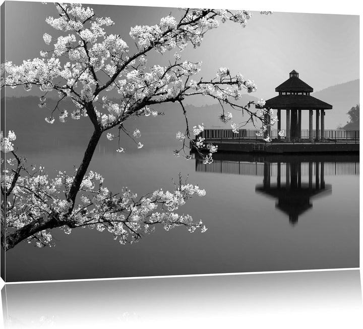 schöner Kirschbaum an japanischem See schwarz/weiss Format: 100x70 auf Leinwand, XXL riesige Bilder