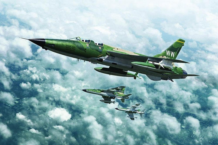 Hobby Boss 80333 Modellbausatz F-105G Thunderchief