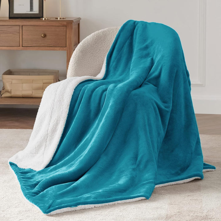 BEDSURE Kuscheldecke Flauschig Sofaüberwurf Türkis - Decke Sofa Klein als Couchdecke Überwurf und Wo