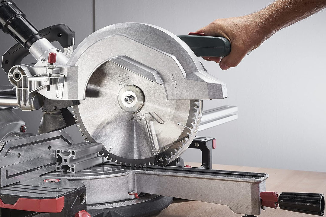 wolfcraft 6543000 Kapp- und Gehrungssägeblatt ø 254 mm - feine, saubere Schnitte ø 254 mm 80 Zähne,