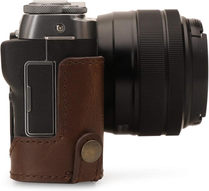 MegaGear Ever Ready Leder Kamera Halbtasche mit Trageriemen kompatibel mit Fujifilm X-A7 Dunkelbraun