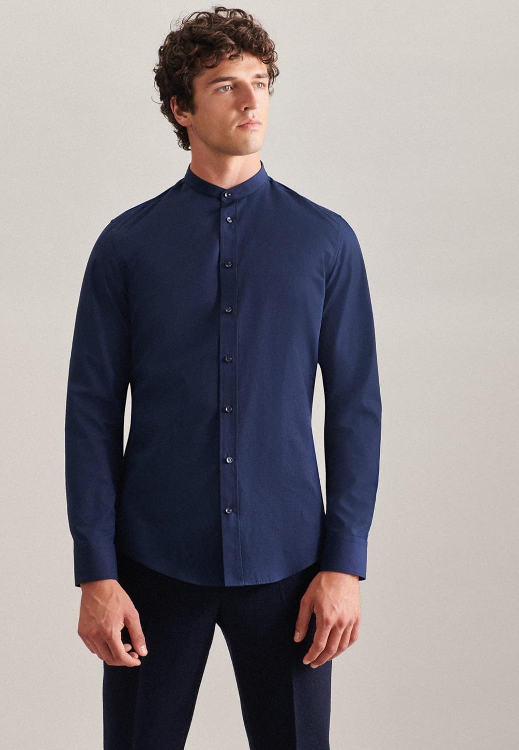 Seidensticker Herren Business Hemd Tailored Fit – Bügelfreies, schmales Hemd mit Kent-Kragen – Langa