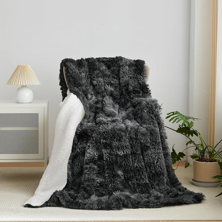 Wajade Kunstfelldecke – Sherpa Schafdecke – Comfort Luxuriöse Flauschige Kuscheldecke – weiche Decke