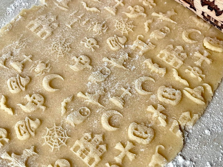 HALLOWEEN- GESELLSCHAFT Teigroller. Nudelholz mit Schädel Eule Kreuz Kürbis Spinne Fledermaus Hexe G