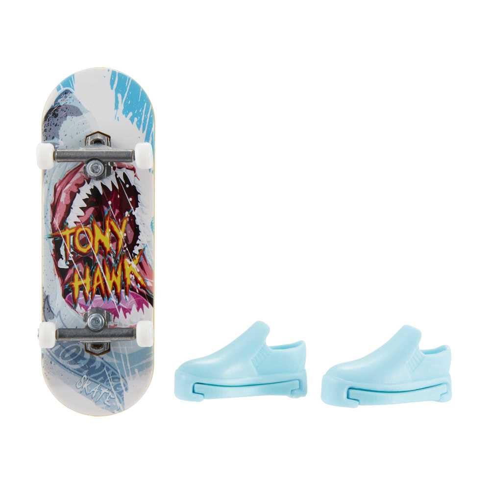 Hot Wheels Mattel Mini Monopatin, inkl. Schuhe, Verschiedene Modelle, Mehrfarbig (HGT57)