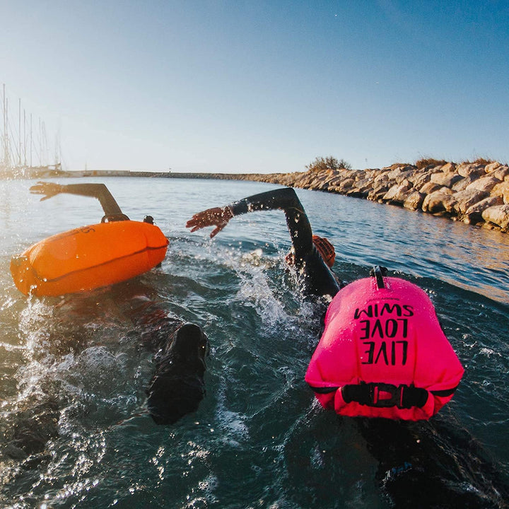 Set Freiwasser Schwimmboje 20 Liter und Badekappe. Sicherheitsschwimmboje für das Schwimmen im offen