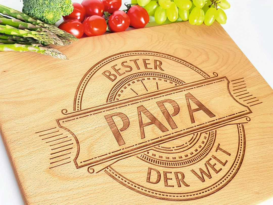 Grosses Hartholz Schneidebrett 38,5x30 cm für die BESTER PAPA DER WELT | Handgefertigt Holzbrett | G