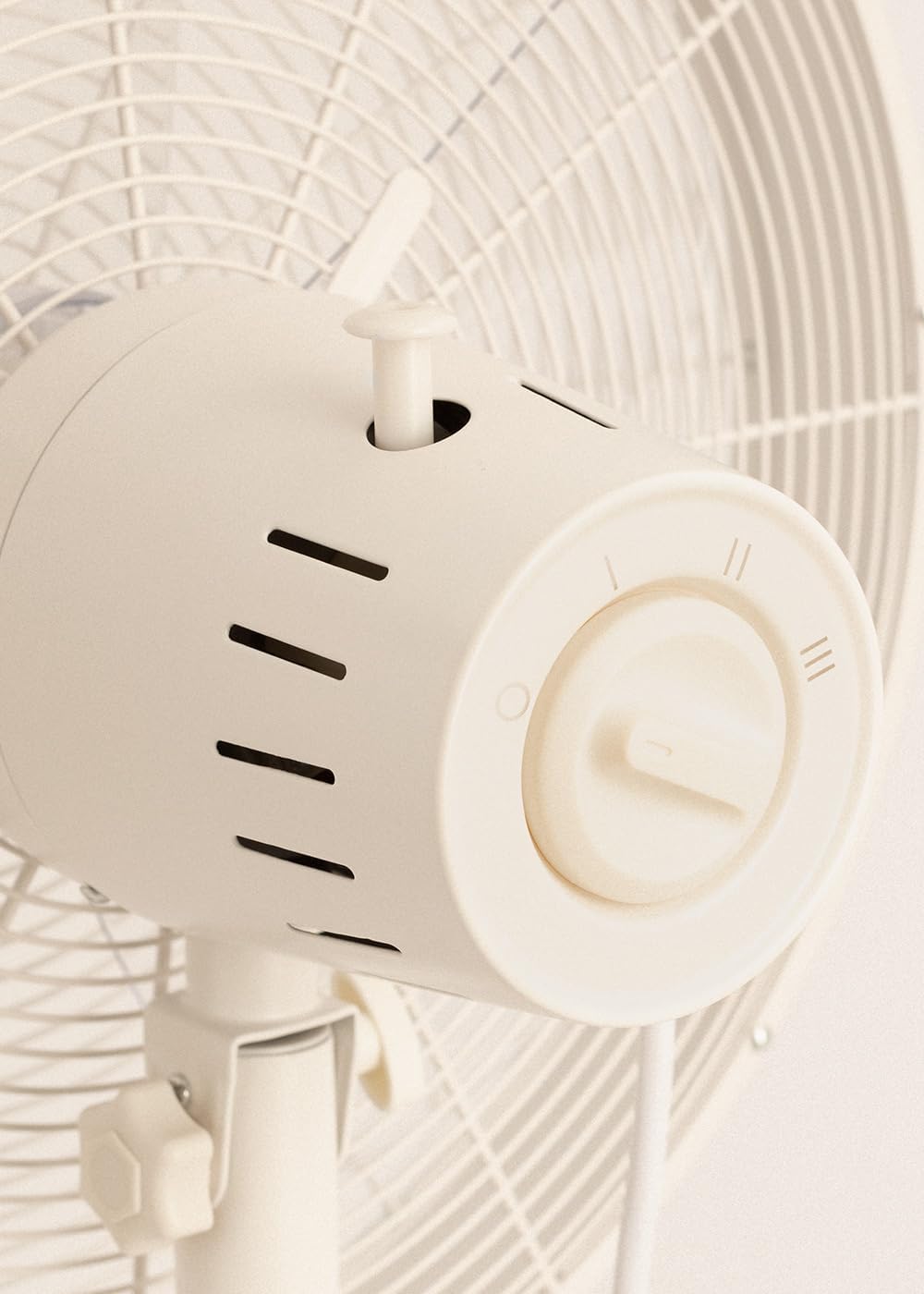 CREATE / AIR STAND WOOD/Standventilator Weiss und Naturholz mit Oszillation 75º / 50W, Ø36cm, 3 Gesc