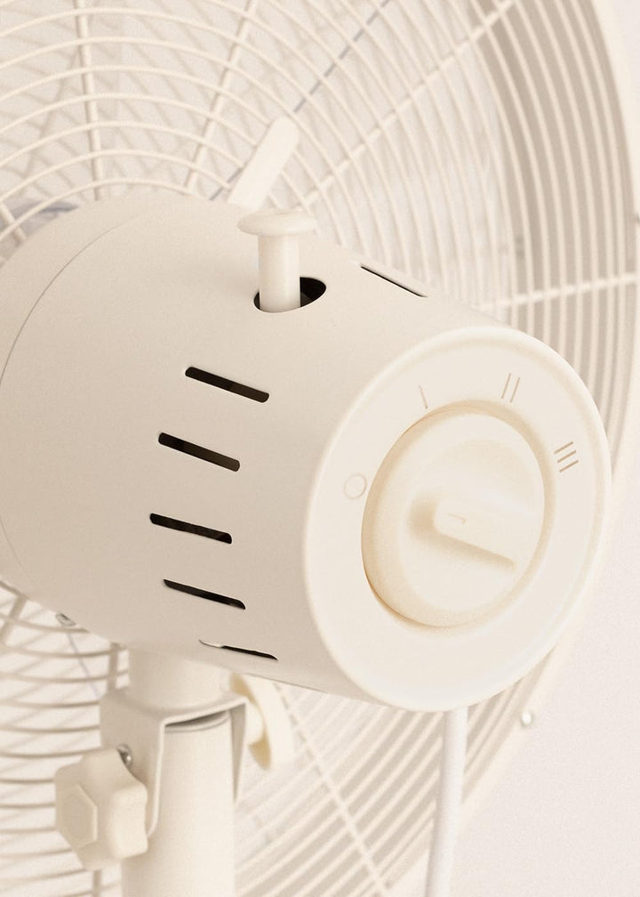 CREATE / AIR STAND WOOD/Standventilator Weiss und Naturholz mit Oszillation 75º / 50W, Ø36cm, 3 Gesc