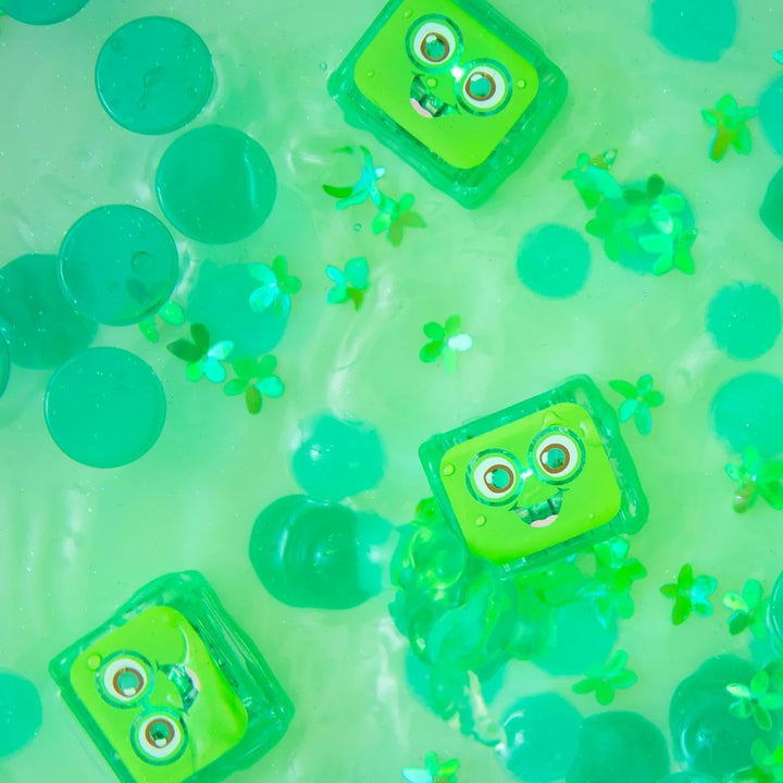 Glo Pals 4 leuchtende Würfel für EIN einzigartiges sensorisches Erlebnis und Magische Lichtshow für