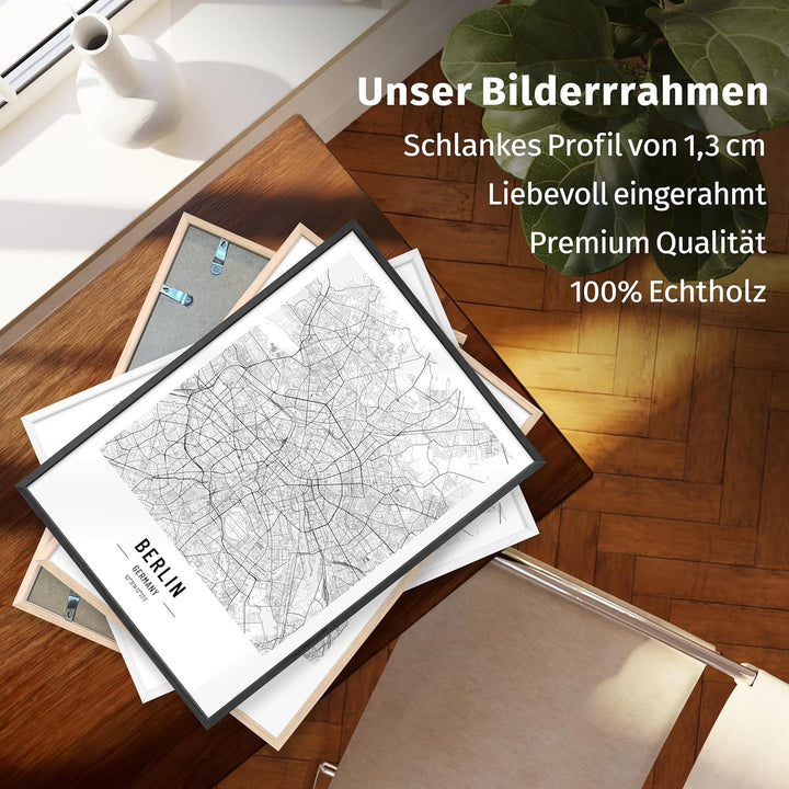 JUNOMI® Berlin Poster XL mit Rahmen Eiche, DIN A2 Wohnzimmer Deko, Modernes Wandbild, Berlin Bild, W