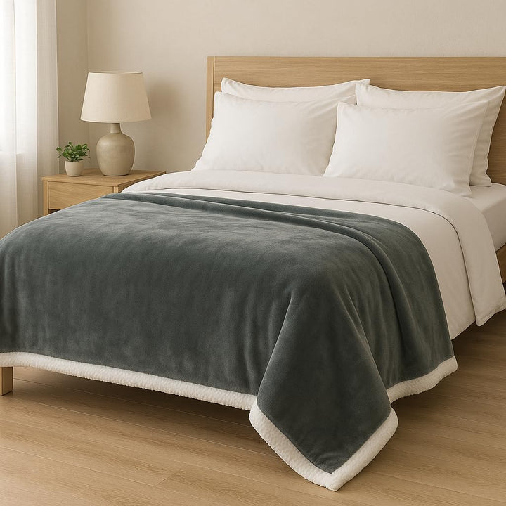 Betz Luxus Flanell Sherpa Kuscheldecke Flauschig Sofa Fleecedecke Verona - Wohndecke XXL Warm Sofade