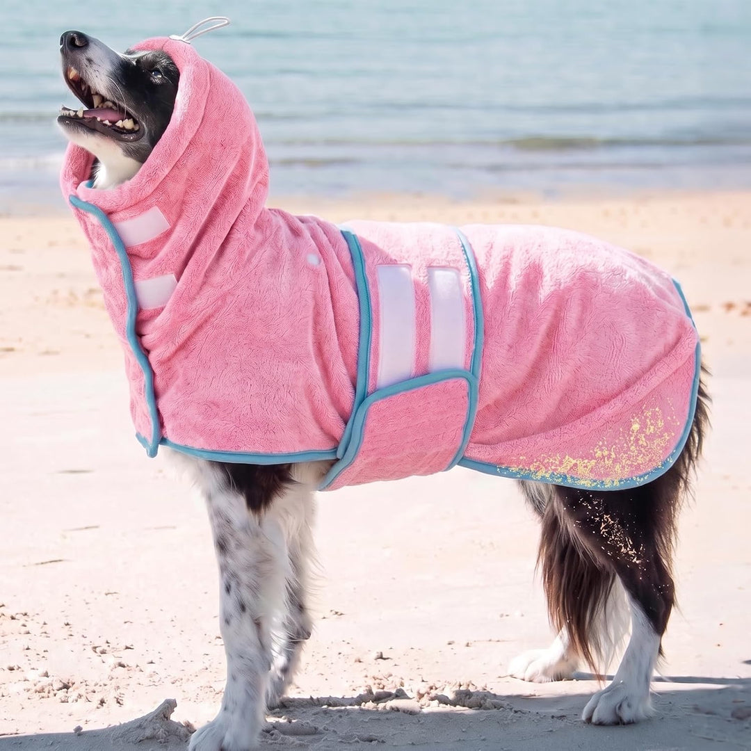 CITÉTOILE Hundebademantel mit Pfotenschutz für Pool &amp; Regen Rosa S | Saugfähig Hundehandtuch mit Kap