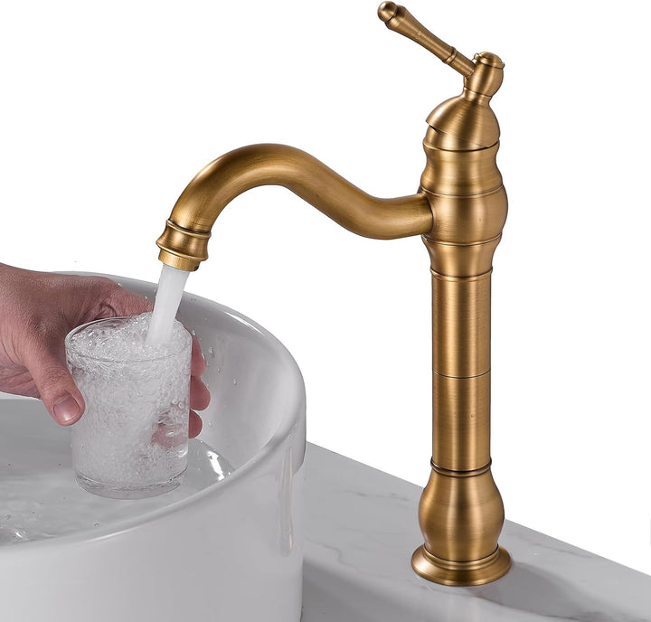 Gebürsteter Gold-Badezimmerhahn 360° Schwenkbarer Einhand-Badezimmerhahn Moderne elegante Küche Bade