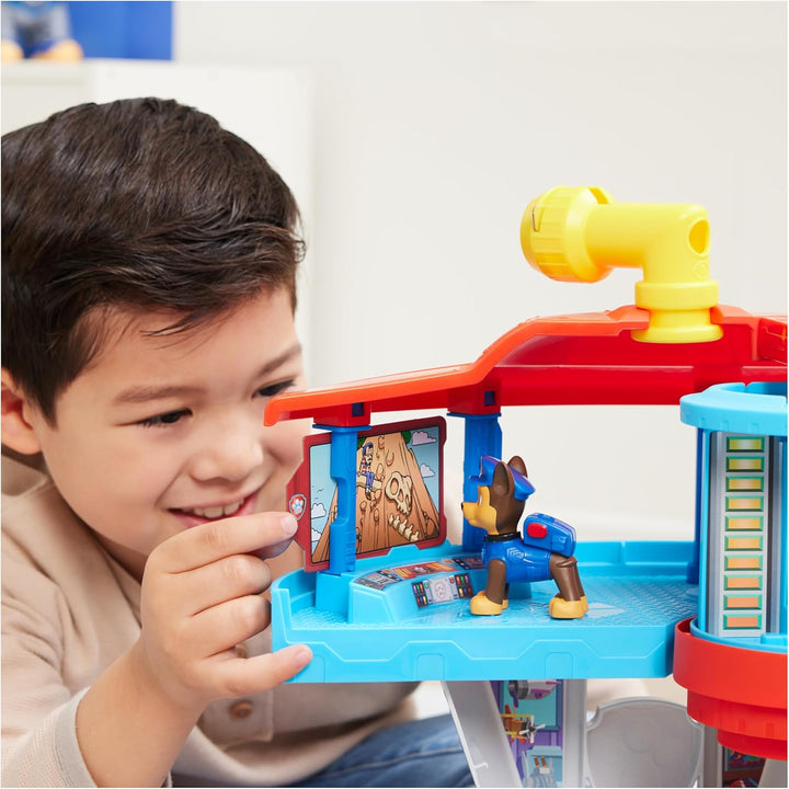 PAW Patrol, Lookout Tower, Hauptquartier Spielset mit 1 Chase Basis Fahrzeug, 2 Chase Figuren und Zu